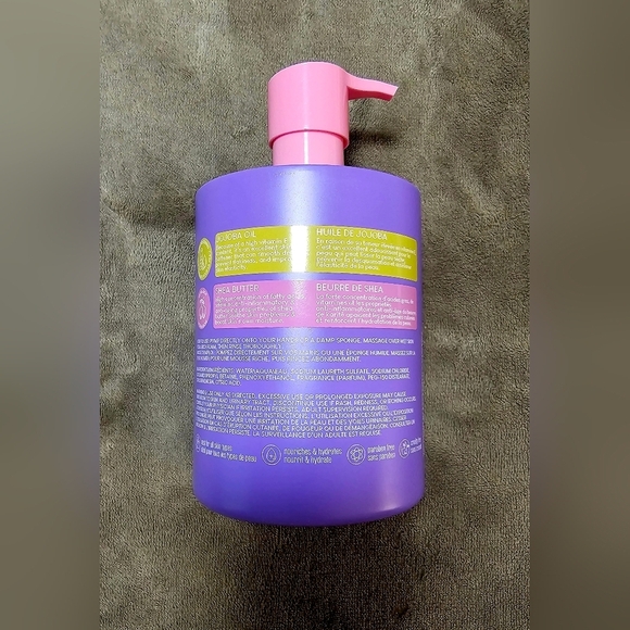 The Bling Bubbles Body Wash Strawberry Lemon 420 ml - Picture 2 of 2